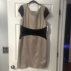 Color blocked dress